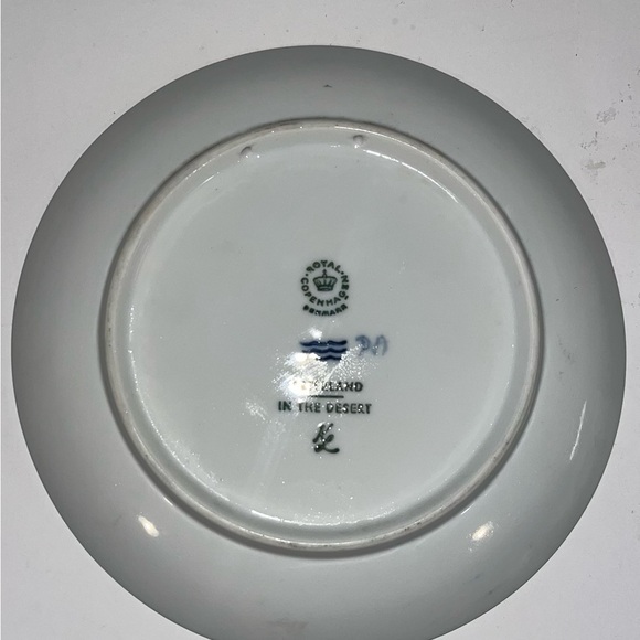 “In The Desert” 1972 Royal Copenhagen Denmark Christmas Collector Plate - Picture 2 of 2